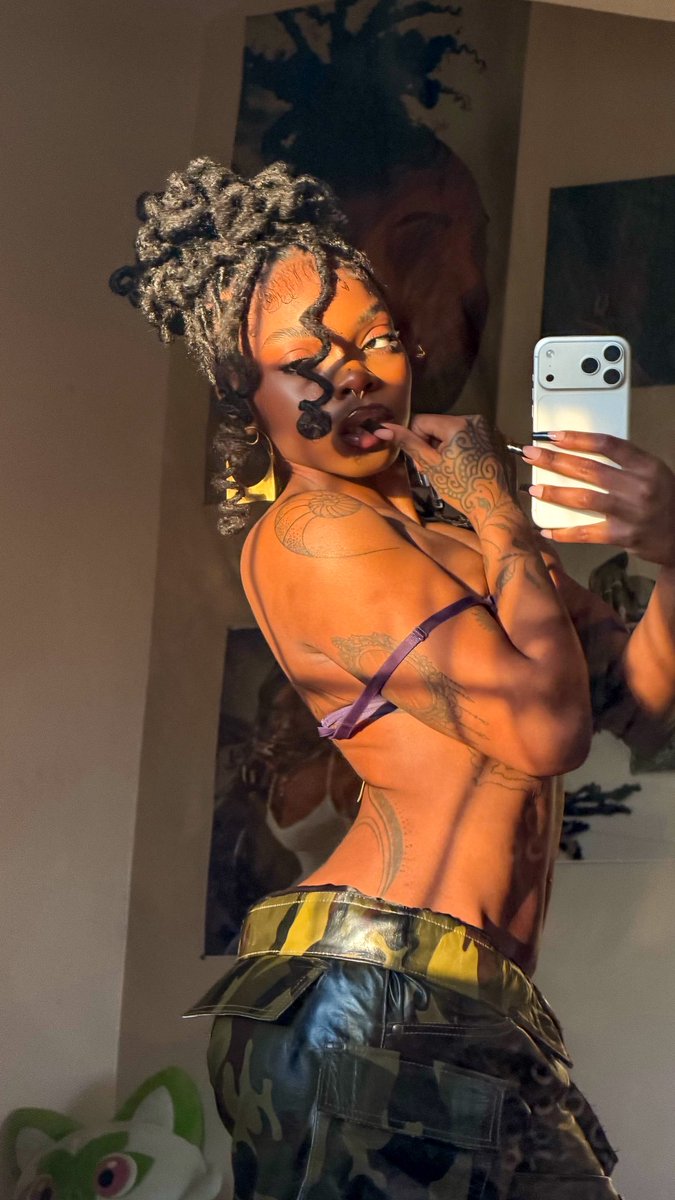 𝖗𝖆𝖍 (@turahjeannie) on Twitter photo 