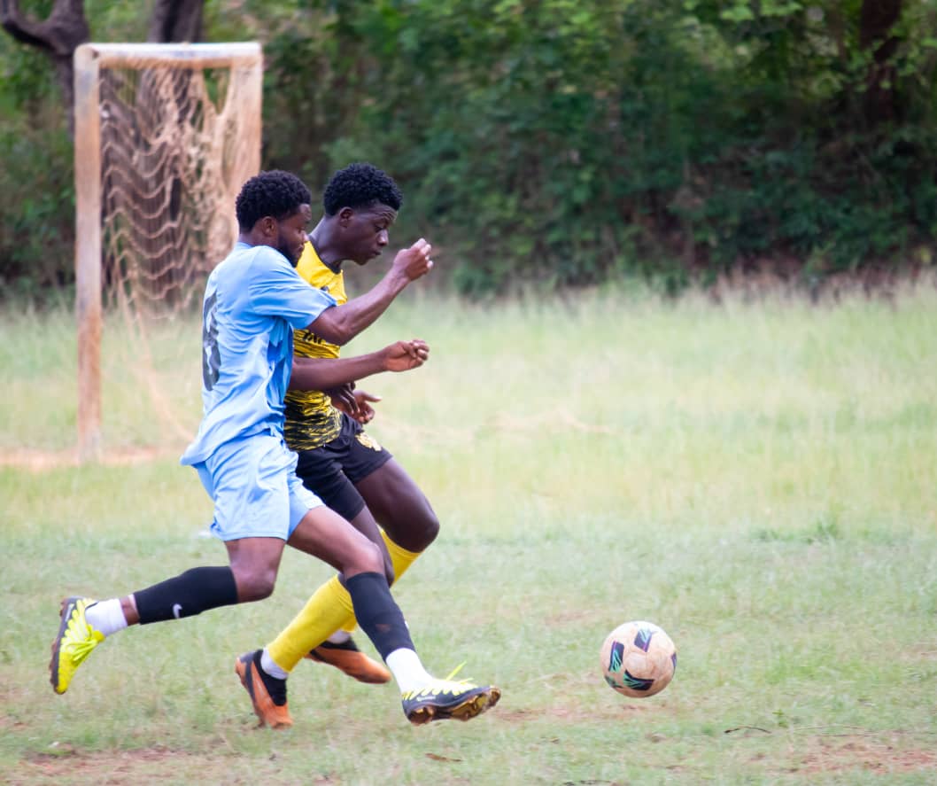 Anum_FC's tweet photo. #actionshots for #Matchday 9
#Ambush #DivisionThree #grassrootsfootball https://t.co/l6BbqcJfna