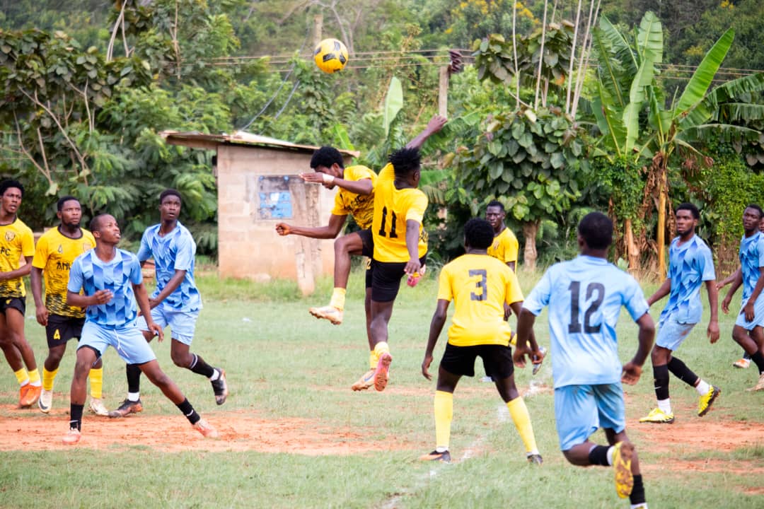 Anum_FC's tweet photo. #actionshots for #Matchday 9
#Ambush #DivisionThree #grassrootsfootball https://t.co/l6BbqcJfna