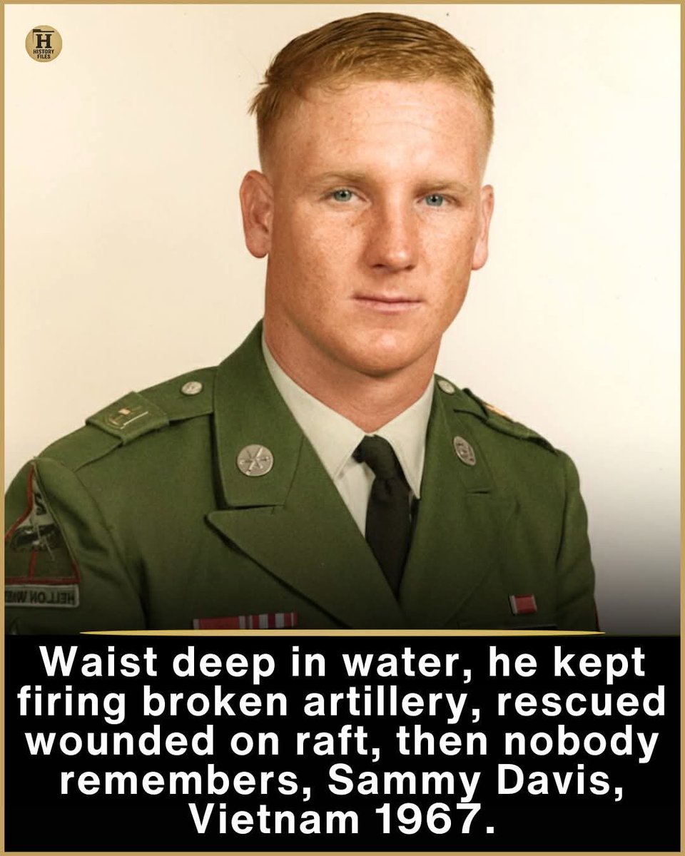 Victoria 🇺🇸⏳🗽🚔 tweet media