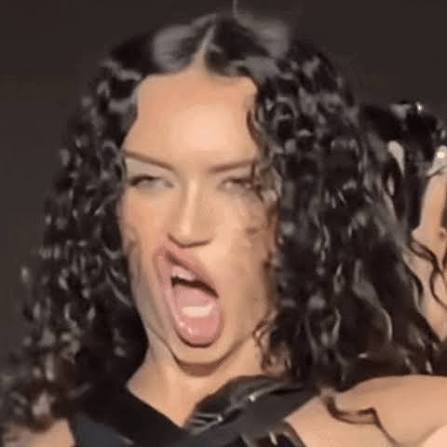 SocalGirl tweet media