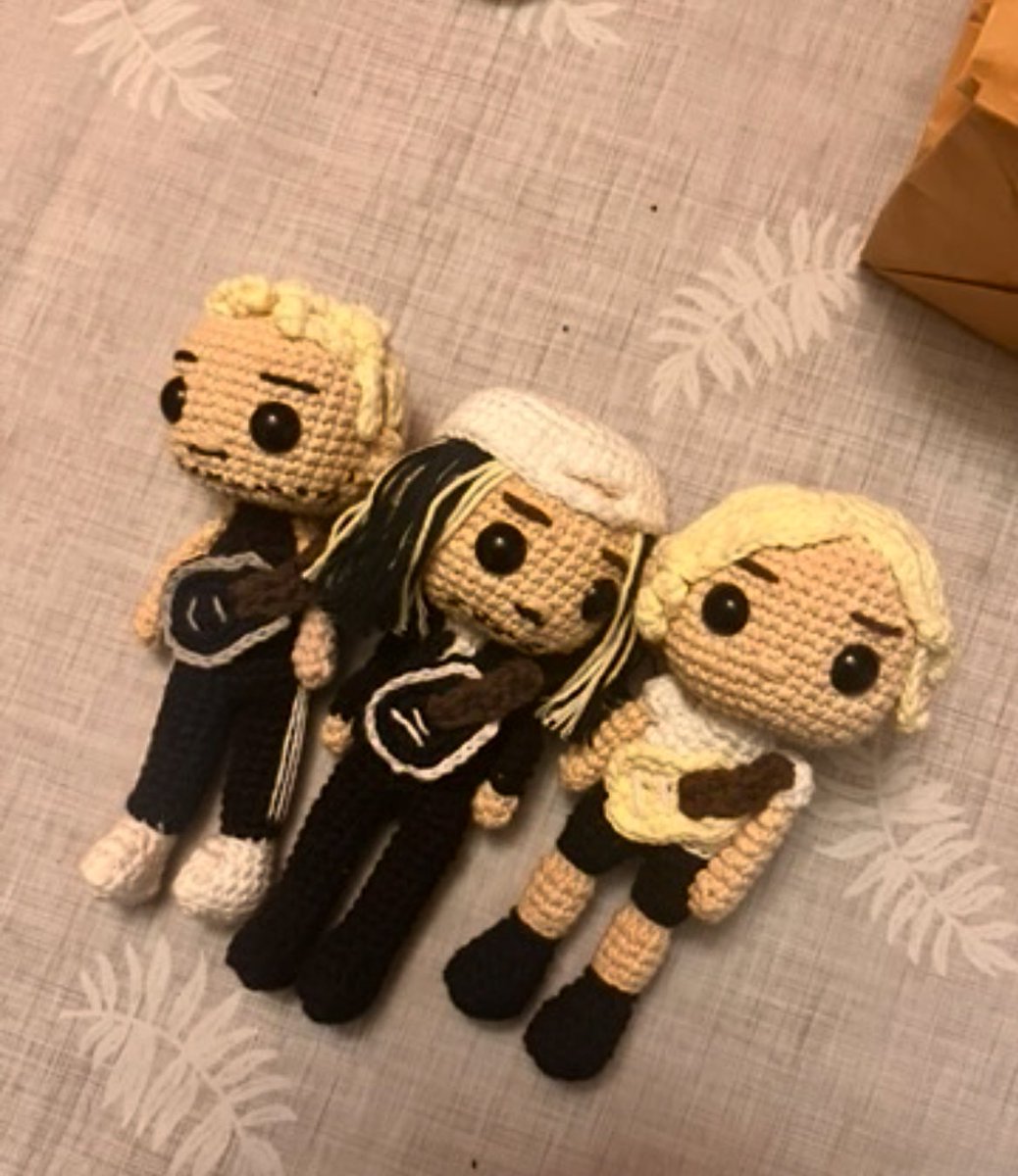 catu ☆ /\ tweet media