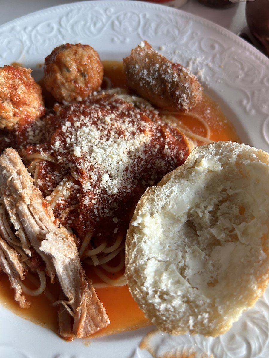 Pam Machucki tweet media