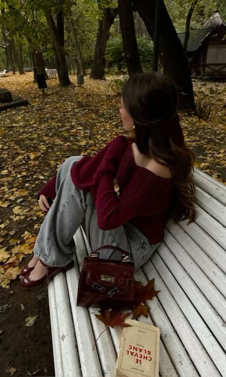 Joriscassa's tweet photo. Some attention grows calmly. https://t.co/NZssTKGURp