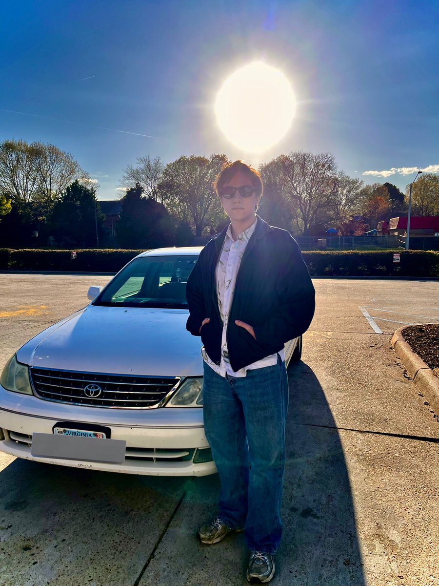 Supreme Leader Peter Jones tweet media