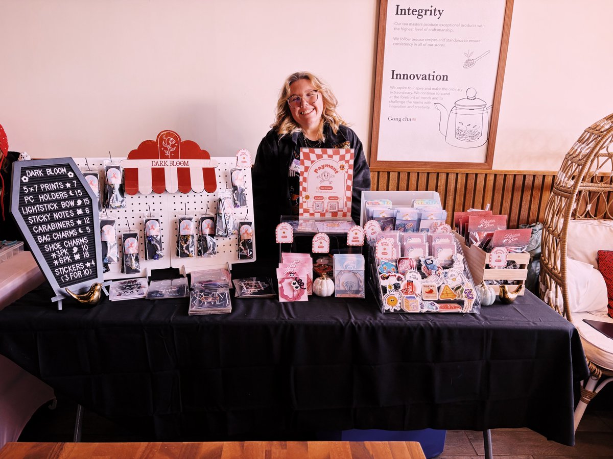 𝐝𝐚𝐫𝐤 𝐛𝐥𝐨𝐨𝐦 tweet media