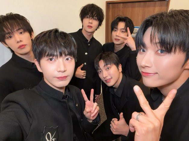 LUNA ❩ tweet media