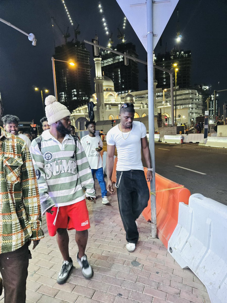 SHATTA_SARIKI👁️‍🗨️ tweet media