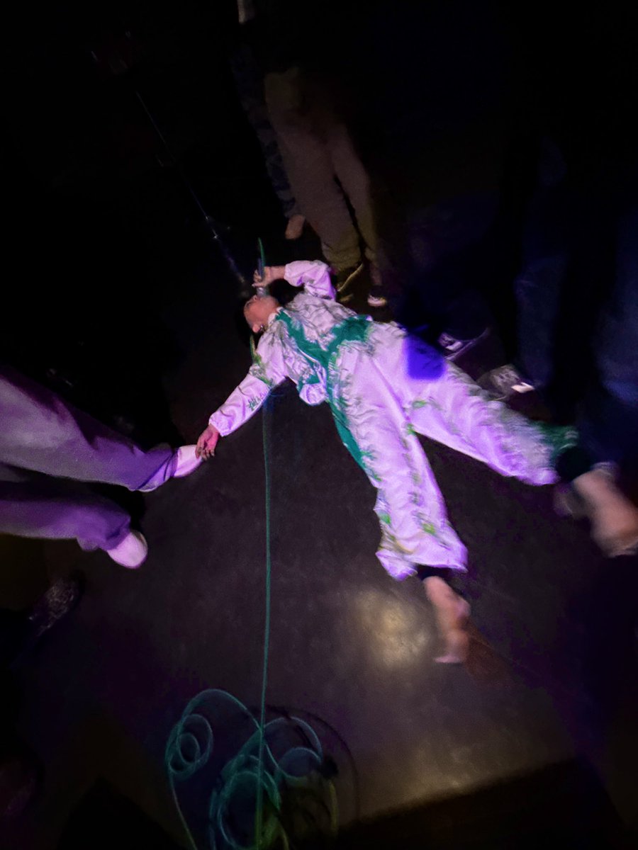 ebikichi2010's tweet image. @甲府nakedでの #Vanityyy ツアー二日目！
音と熱狂がギュッと凝縮された空間で意識朦朧。楽しかったとしか覚えてないw
力強く華麗に、まさにツアータイトル通りのライブでした！
#POWERBEAUTIFUL
#ついにぎゃうまで床になりました