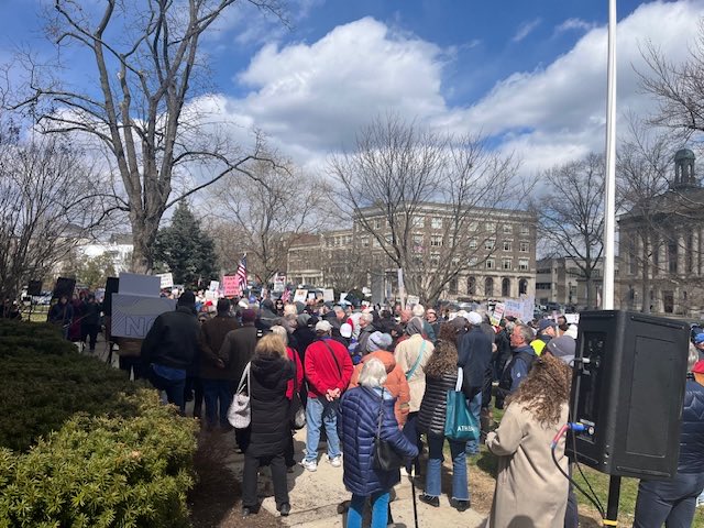 Richard Blumenthal tweet media