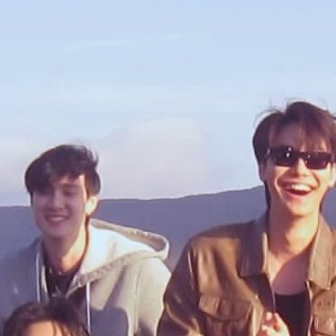 naa jsu ^^#RBUY tweet media