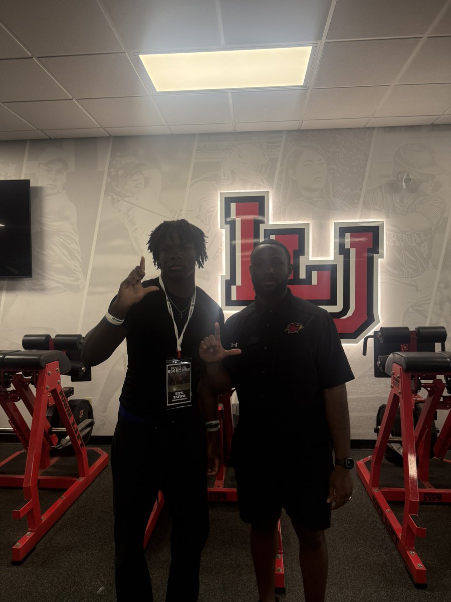 Tife Taiwo 6’2 1/2 230 edge tweet media