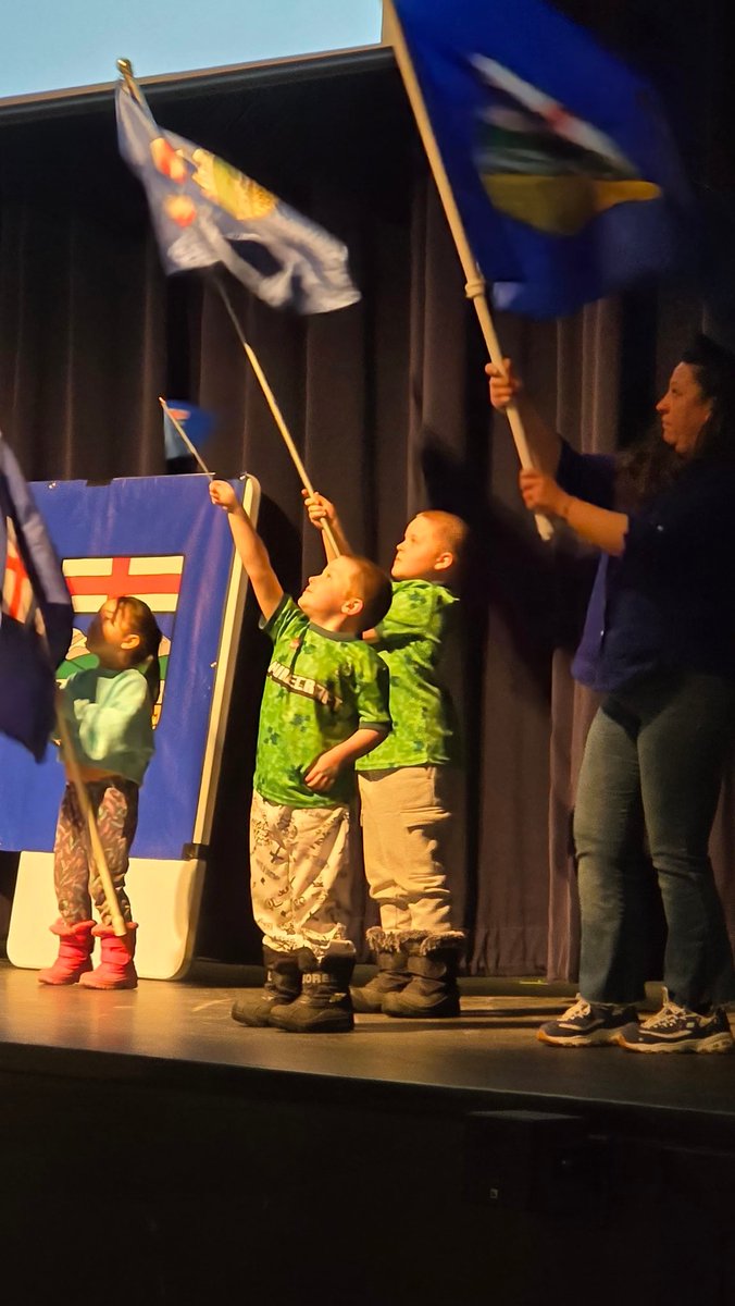 Derek Smith tweet media