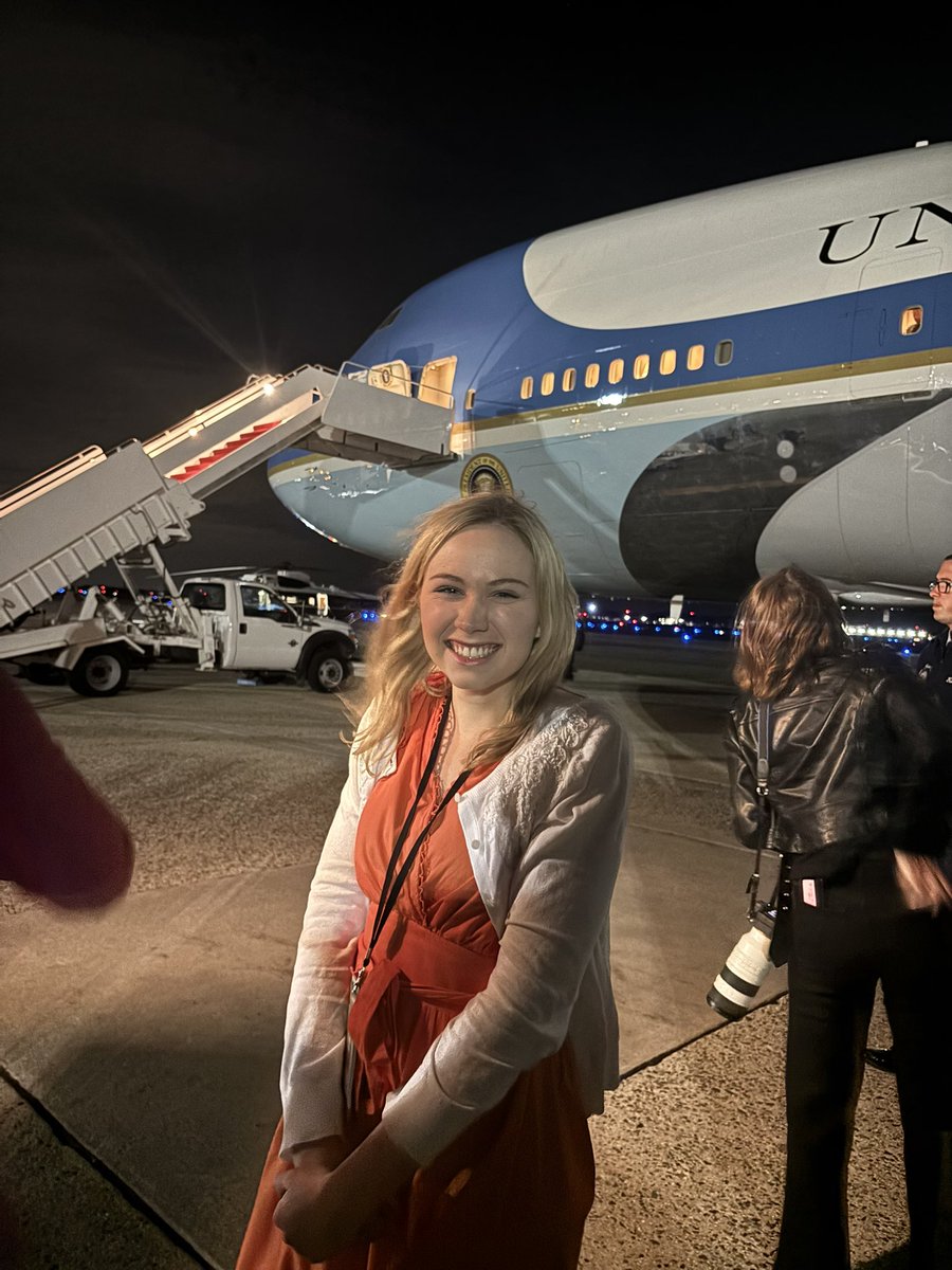 Elizabeth Troutman Mitchell tweet media