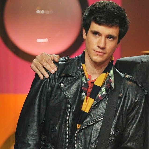 Miley Crave tweet media