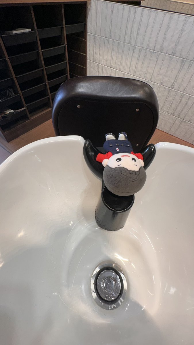 ✨아주 아름다운 미용실 💈보검매직컬💈
[NAVER Maps]
Jeonbuk-do Muju-gun Muju-eup Apseom 1-gil 14-5
naver.me/GT40d0FJ
@bogummy 
#parkbogum #朴寶劍   #박보검
#パクボゴム #พัคโบกอม
#보검매직컬