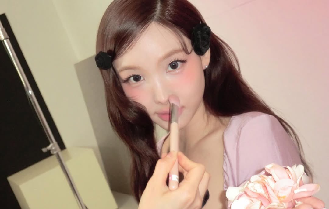 nayeon tweet media