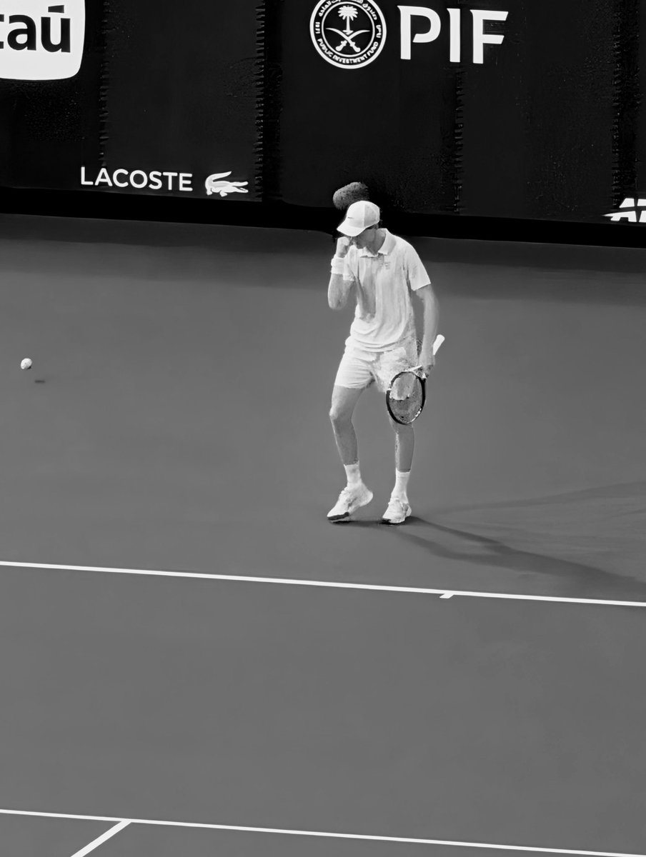 Knox Harrington tweet media