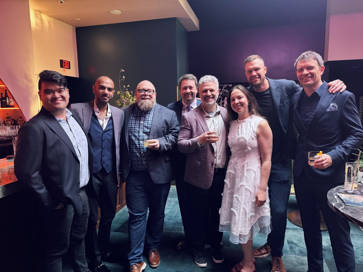 Jana Iris tweet media