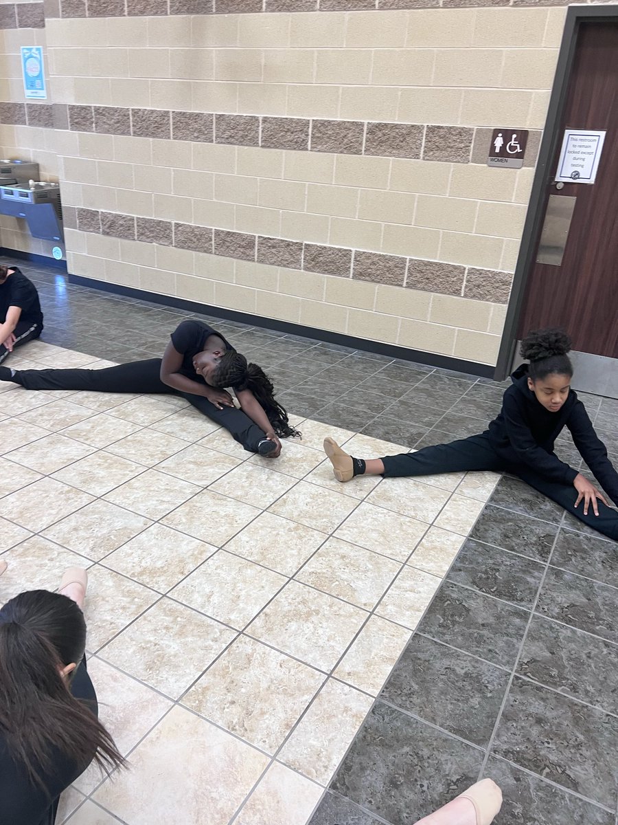 Golden Legacy Dance Team tweet media