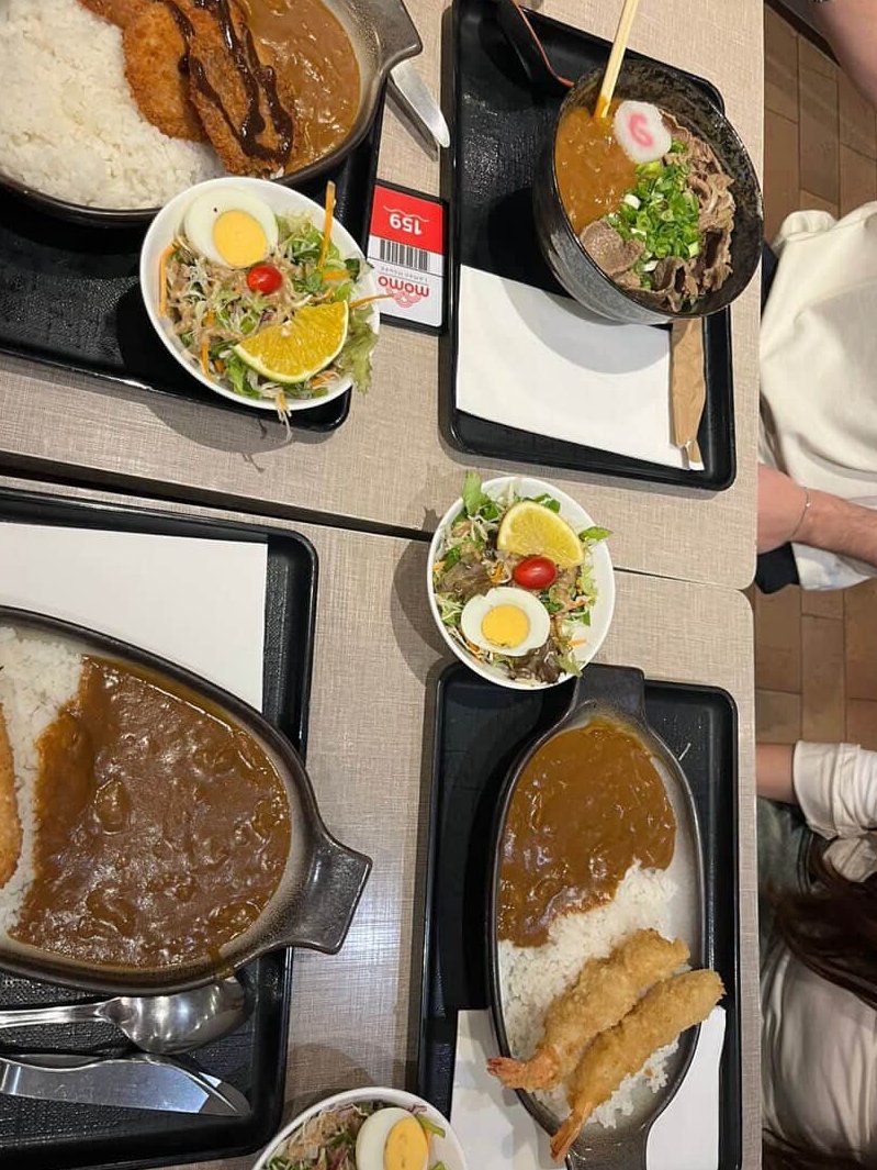 Caroline tweet media