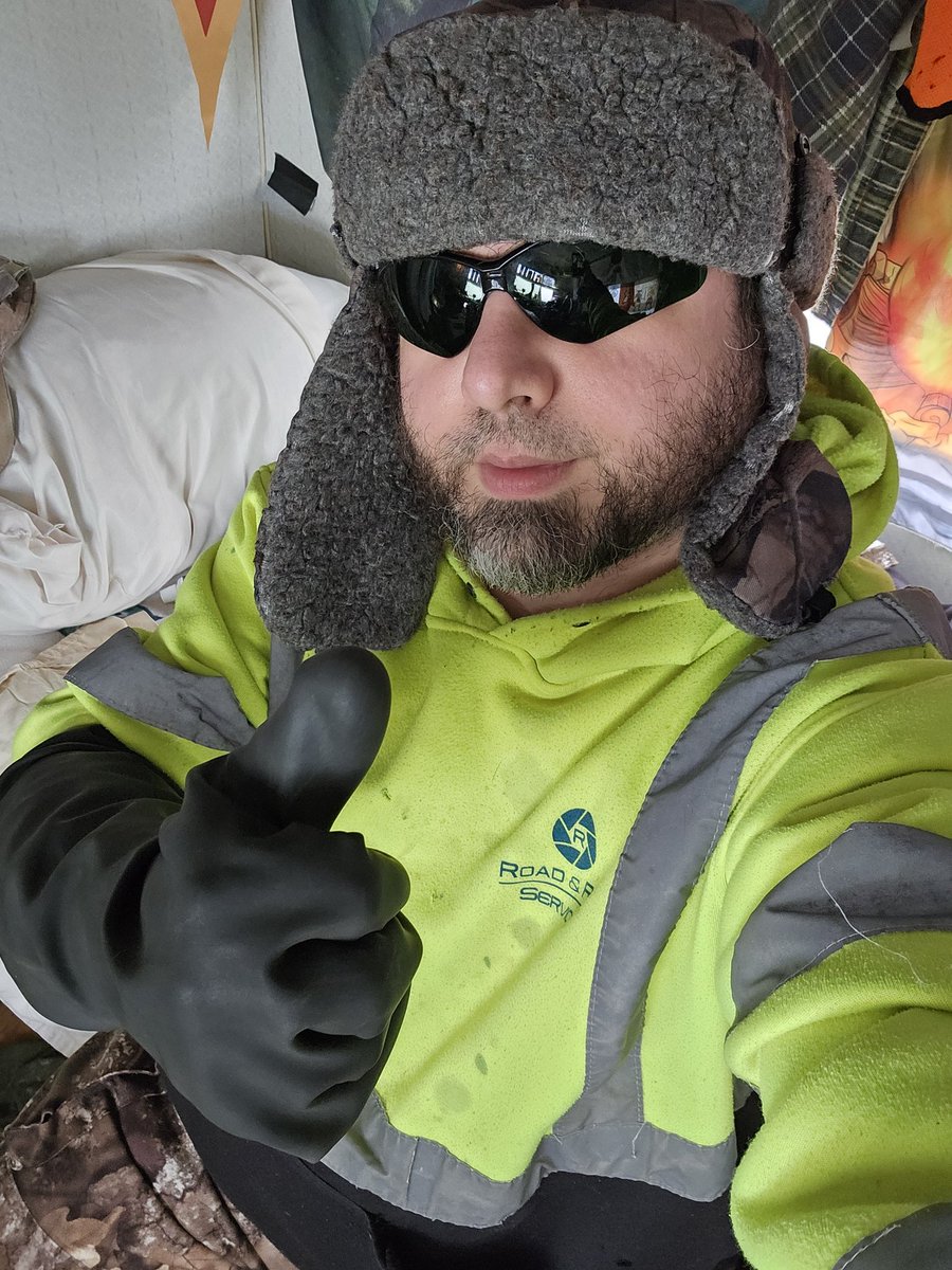 Wolf Paradox , Merc tweet media