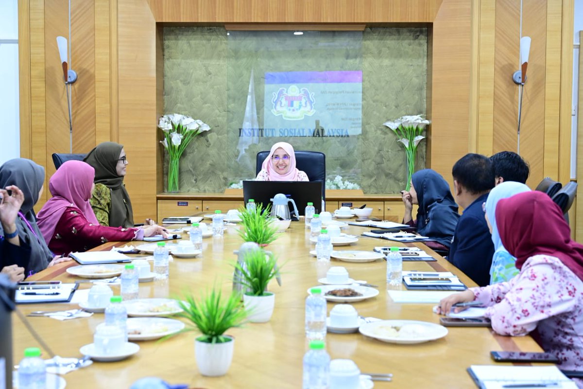 Institut Sosial Malaysia tweet media