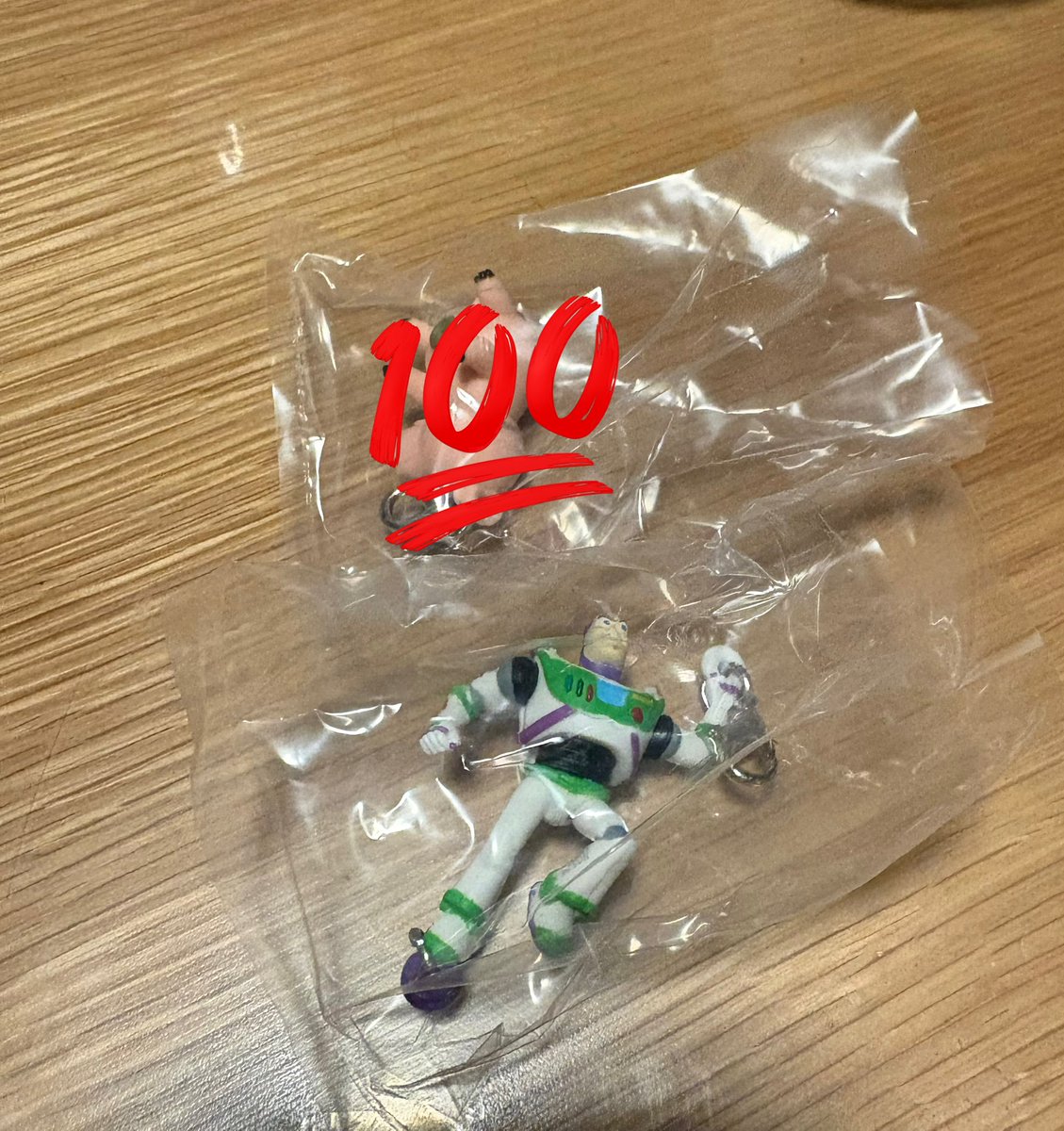 おもち tweet media