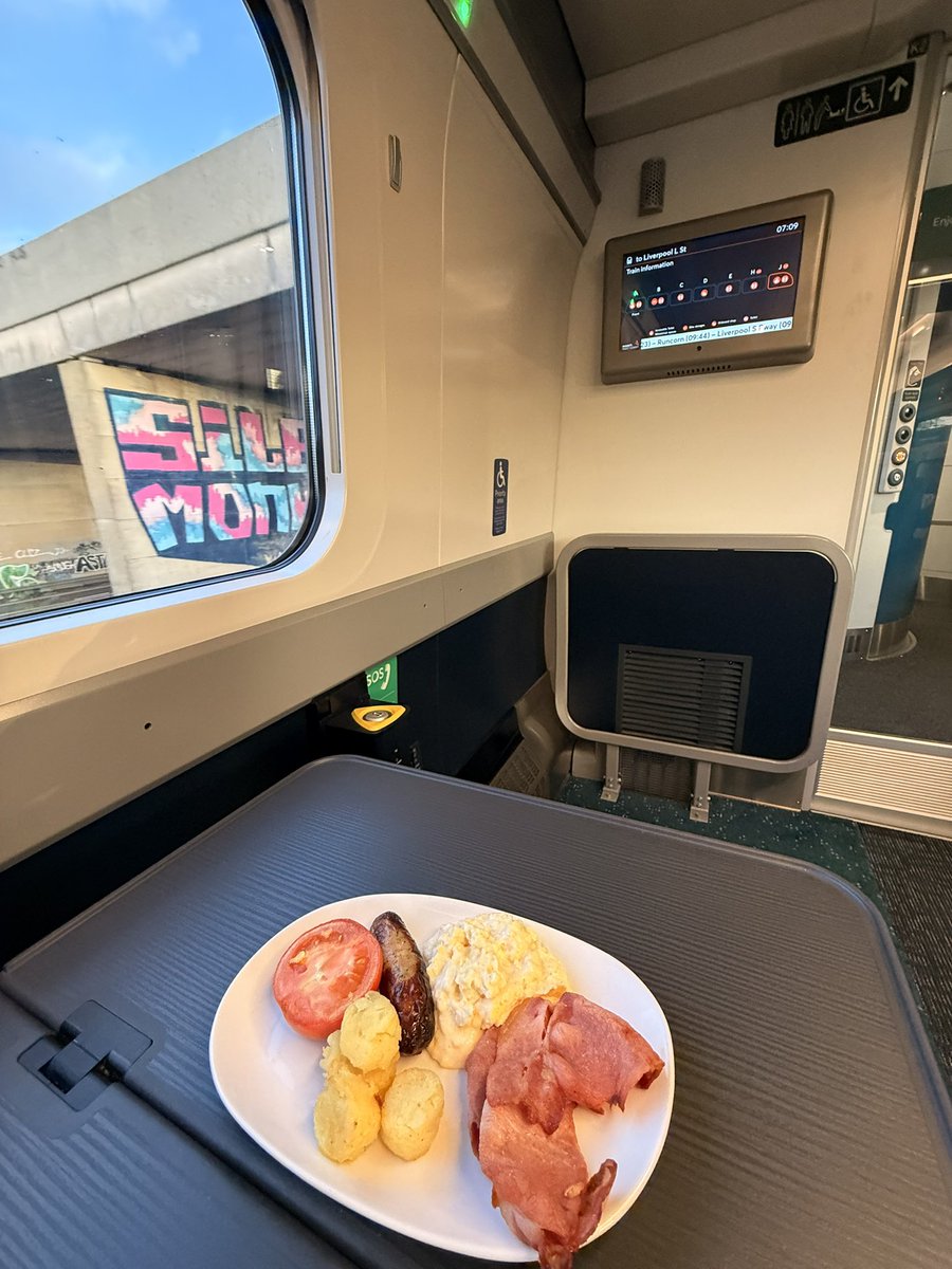 Stephanie Hayden tweet media