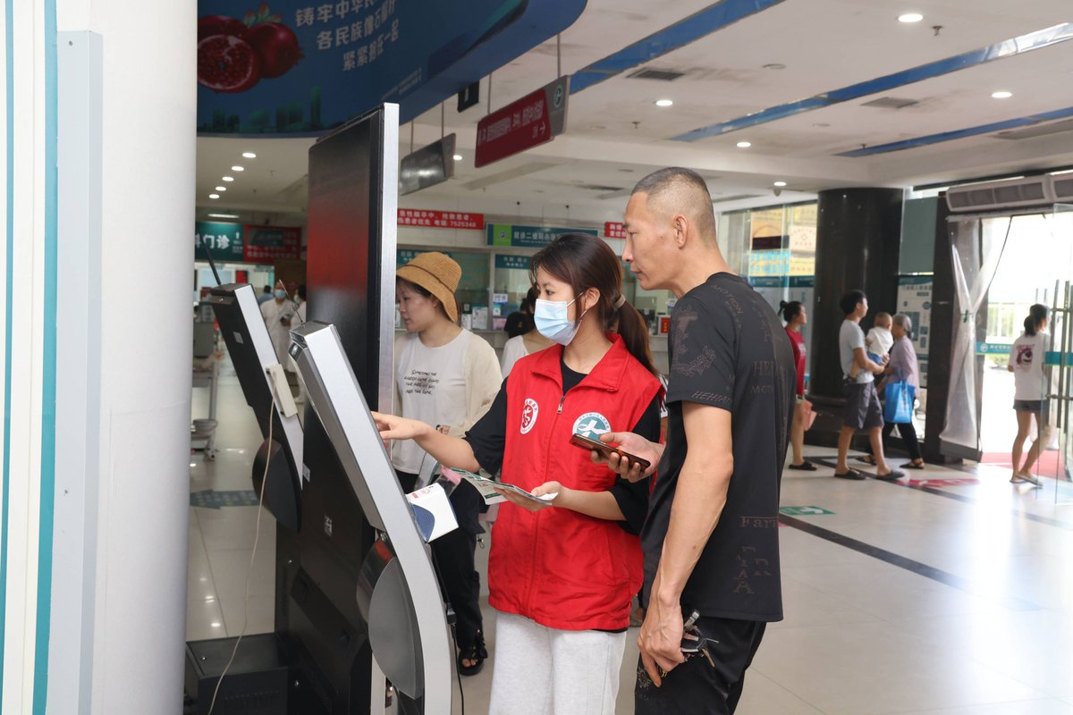 tbakhressa's tweet image. Spent Sat morning sorting 120+ meals, packing 20+ toy kits u0026 chatting with kids at the community food drive! Small acts add up—grateful to serve alongside this warm team.  #VolunteerLife #CommunityLove #WeekendJoy