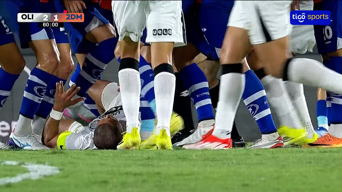 En el VAR Py tweet media