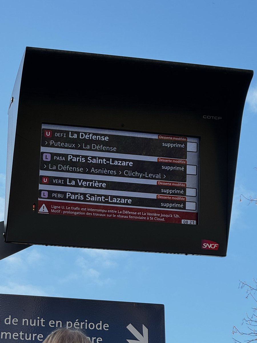 CKMB2804's tweet photo. @LIGNEL_sncf Re bonjour 

Où sont les navettes ? https://t.co/OLeP4eiVD1