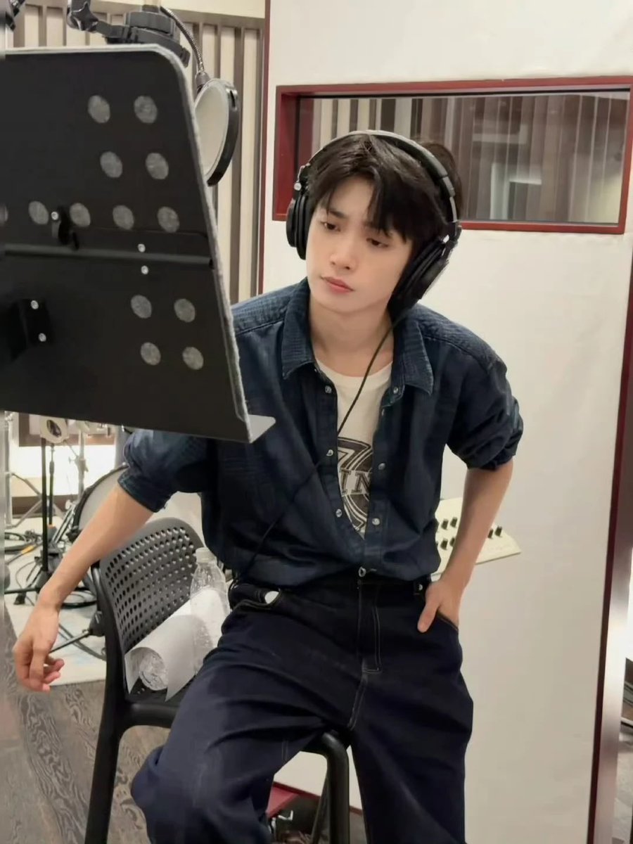 qwertyuiop_.•᷄‎ࡇ•᷅. tweet media