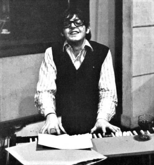 cica🪲 tweet media