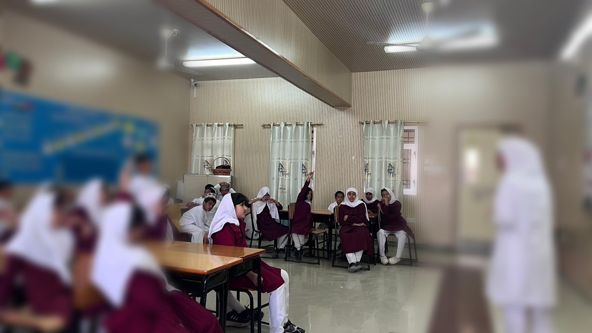 AleradhSchool's tweet photo. قامت ممرضة المدرسة بعمل توعية لطلاب الصف الرابع عن مرض السل الرئوي.
#تعليمية_شمال_الشرقية 
#تعلم_مستدام https://t.co/gORhVsqcTz