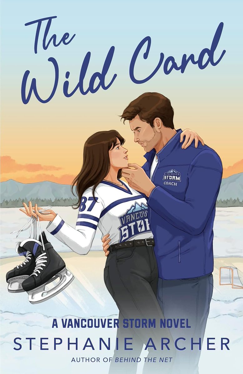 freeboostpromo's tweet image. Today's Romance Pick 💘
  Craving small-town spice with heart?
 "The Wild Card" by Stephanie Archer delivers a high-stakes hockey romance, a single-dad coach, and a chemistry that can’t be kept on the ice. 
Find it here: amzn.to/3NPoYUO #Sp