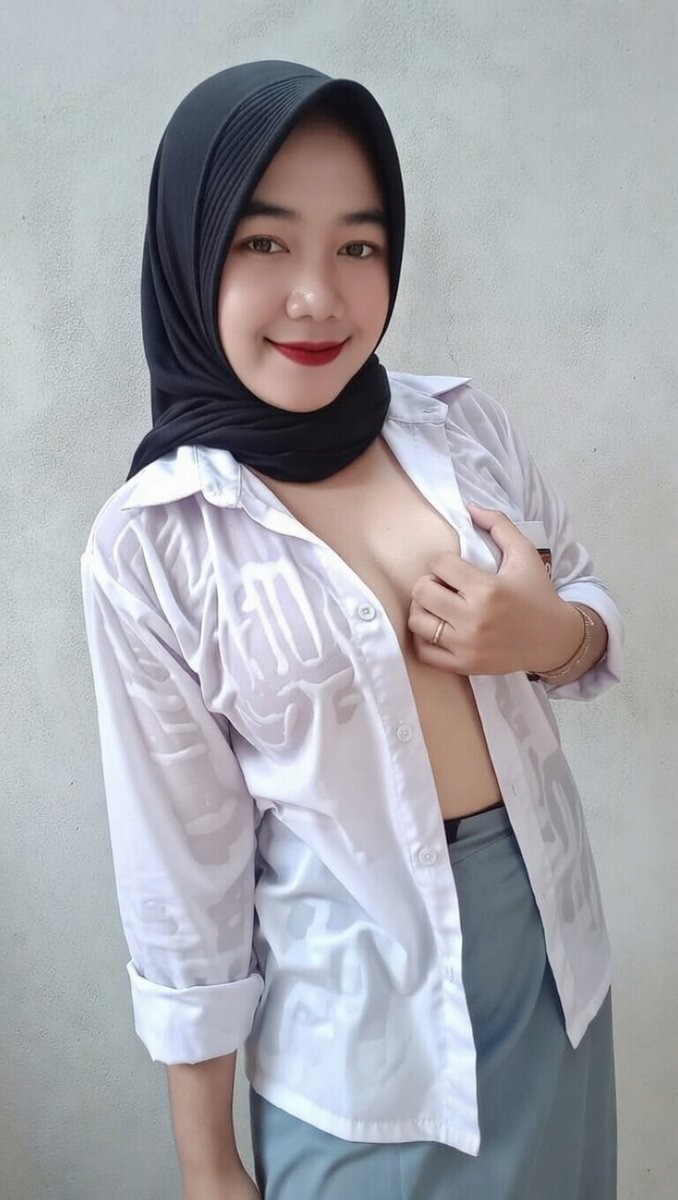 HalimahSad009's tweet photo. Sekoah dulu

#fotomodel #fotobugil #bugil #nafsu https://t.co/CcwKvmQpeq