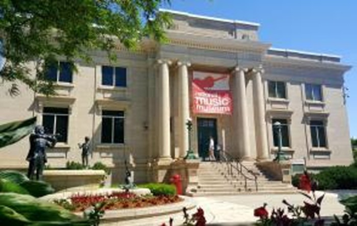 mera_sp's tweet image. Zapraszamy do przeczytania case study nt. ochrona przedmiotów muzealnych za pomocą rejestratora temperatury i wilgotności #Onset HOBO MX1101.
Więcej -&amp;gt; mera-sp.pl/blog/rozwiazan…