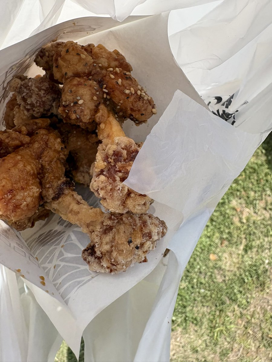 ともやぶー🚼ブタメンリュックの人 tweet media