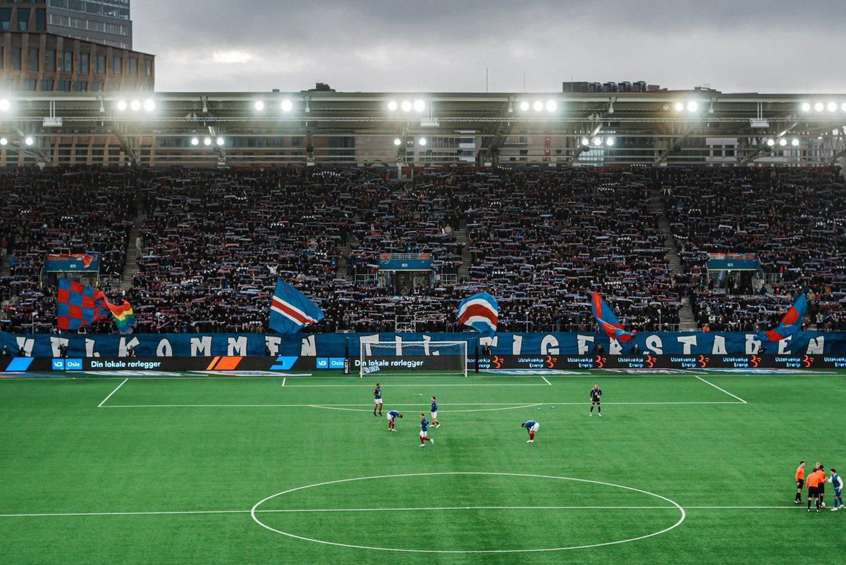 AndreasAalbu's tweet photo. Om én uke får vi besøk av regjerende seriemester, og vi har en stadion å fylle! 

3000 solgte på @oestblokka og snart 8000 totalt 📈

𝗙𝗬𝗟𝗟 𝗕𝗟𝗢𝗞𝗞𝗔 - 𝗔𝗟𝗟𝗘 𝗧𝗜𝗟 𝗩𝗔𝗟𝗟𝗘 🎟️ https://t.co/lAsyVaaThI https://t.co/B2KgQwV3C7