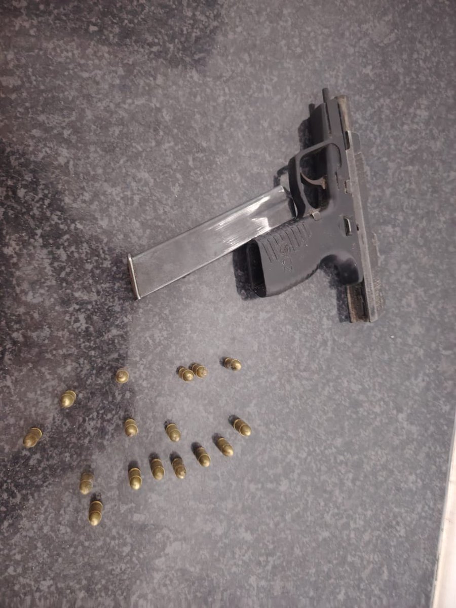 SAPoliceService's tweet image. #sapsWC Efforts to fight #gang violence and ongoing shootings in the Steenberg policing precinct yielded success when police members arrested 2 suspects, aged 21 and 22, at Joe Marks Boulevard for the illegal possession of firearms and ammo on Sunday morning.

The suspects will