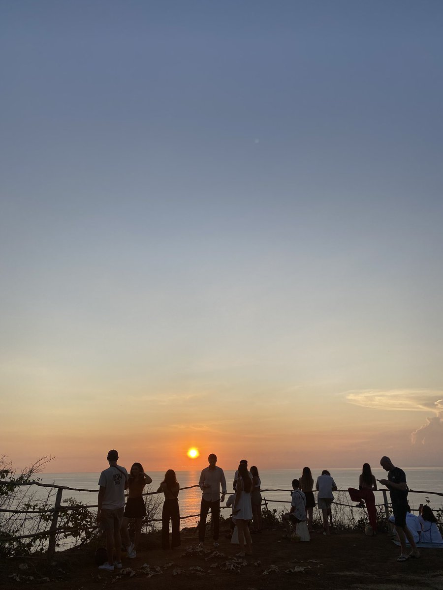 powergvrl tweet media