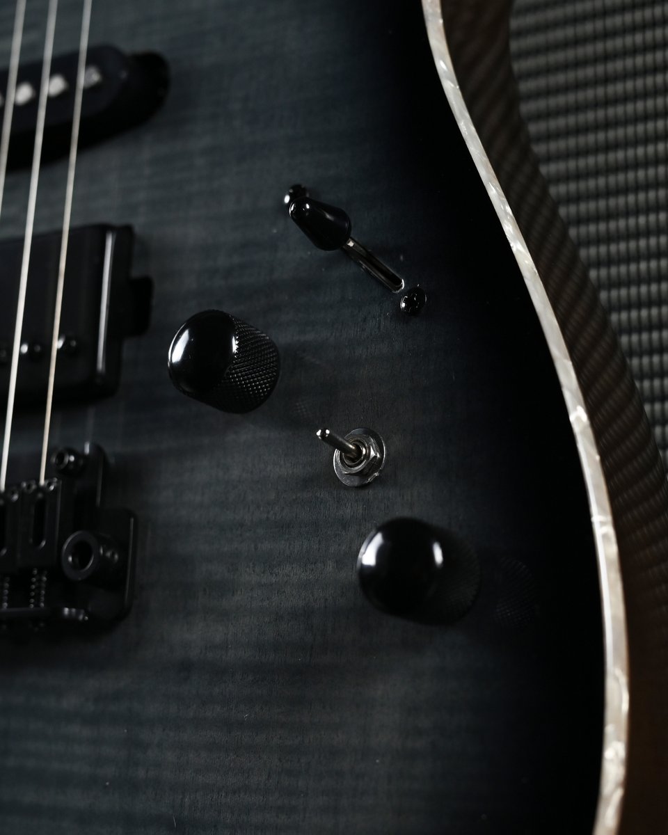 株式会社ディバイザー tweet media