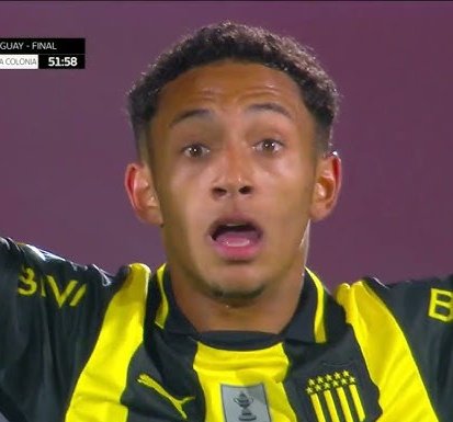 El Peluca tweet media