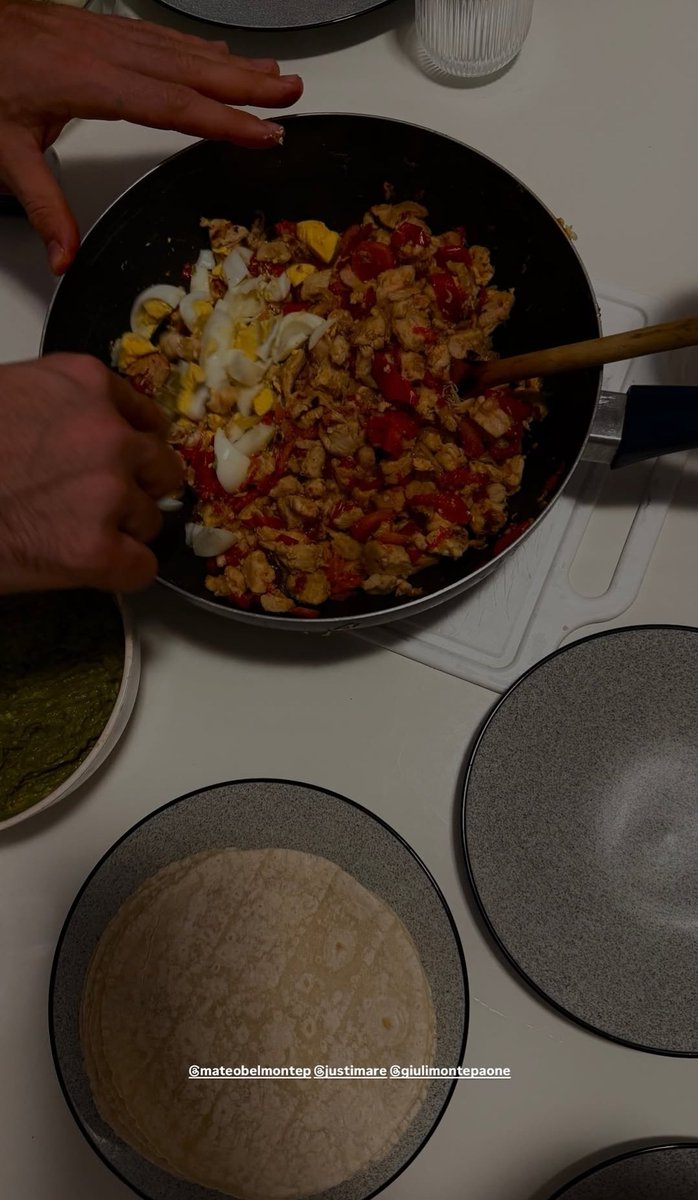 Lola Abraldes Data 𐙚 tweet media