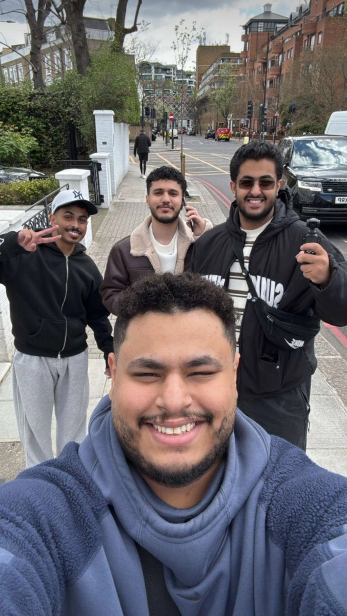 Hamd senpai tweet media