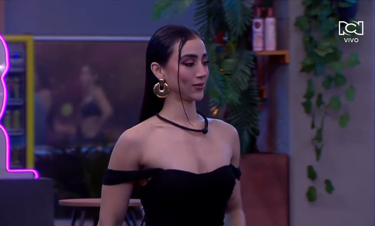 cocovalentine 🪷 tweet media