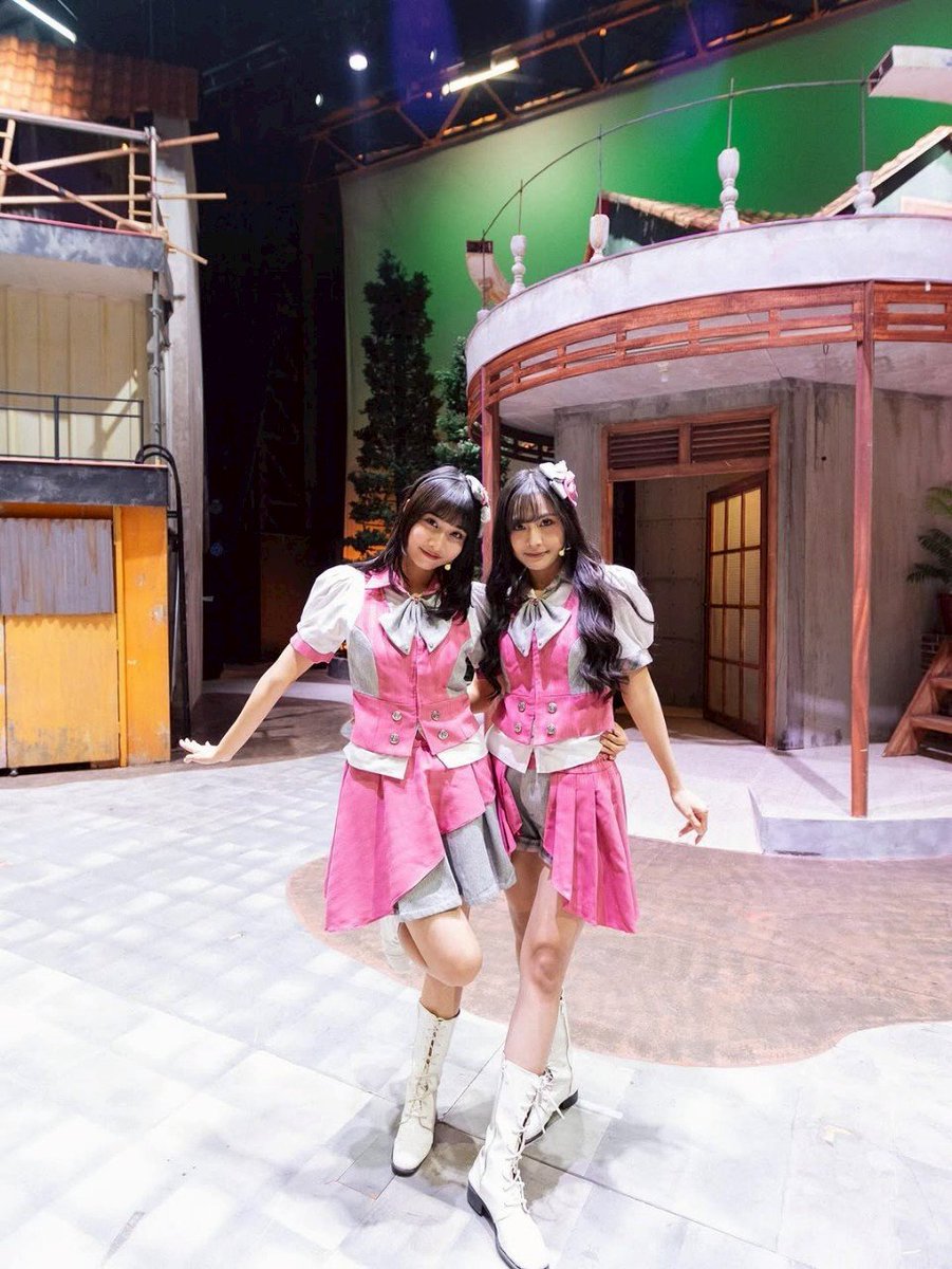 namecharns tweet media