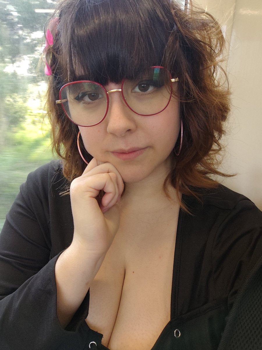 Tuki 🌺 tweet media