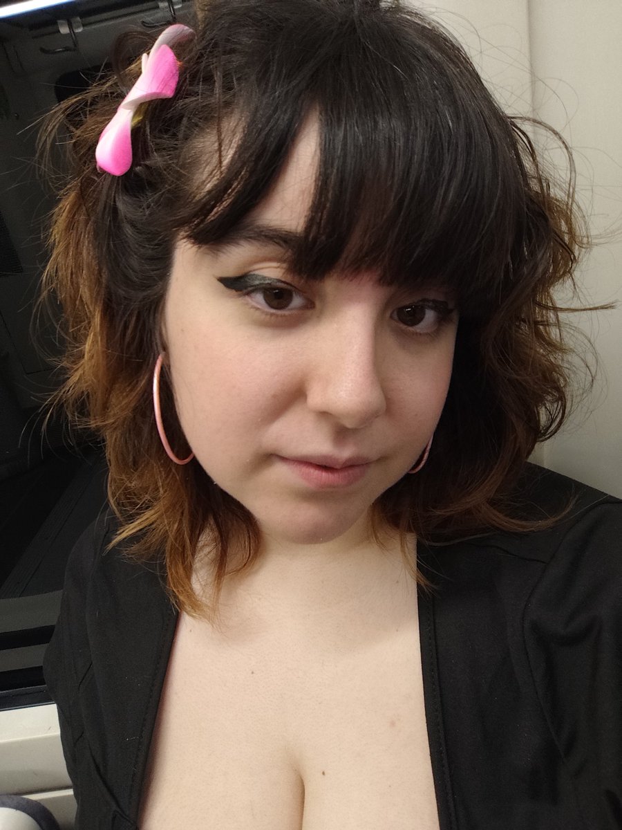 Tuki 🌺 tweet media